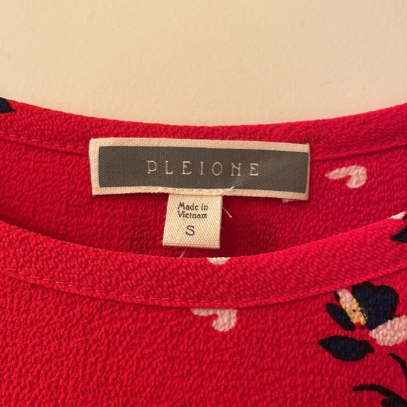 Floral top - Picture 3 of 4